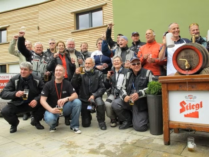 Edelweiss Bike Travel realiza inédita volta ao mundo de moto com roteiro organizado