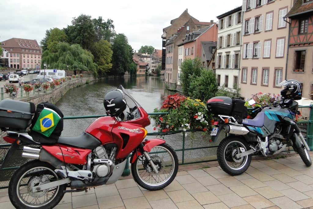 Mitos sobre uma viagem de moto pela Europa