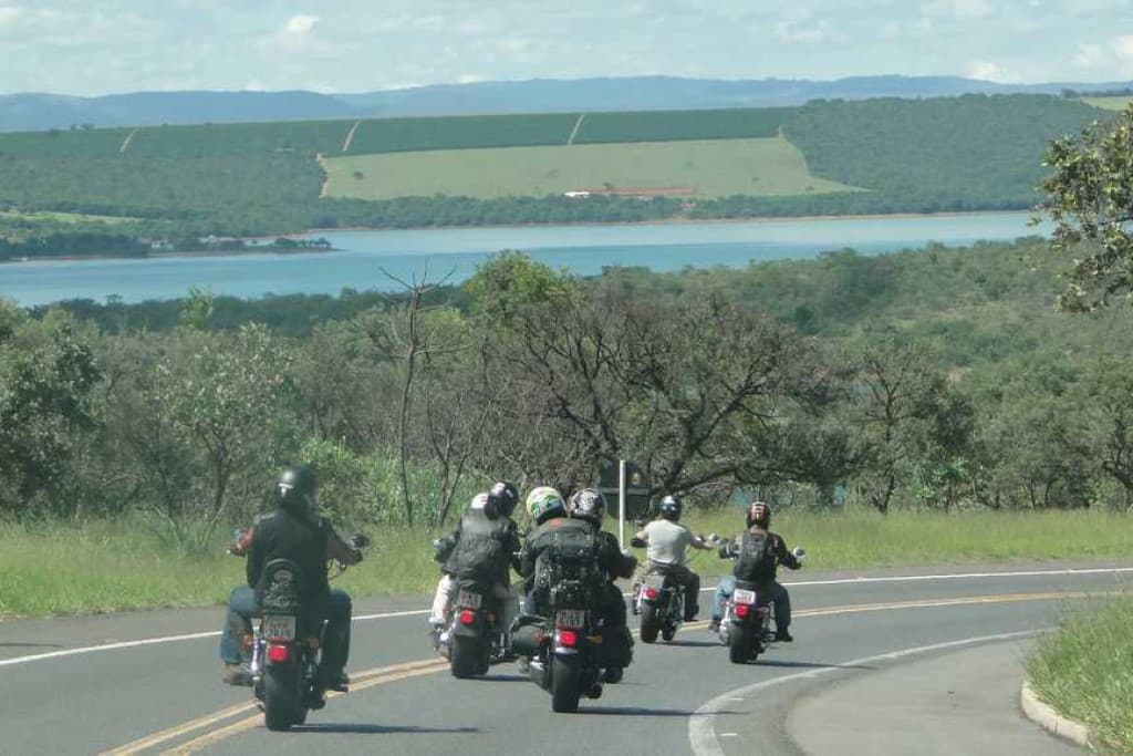 Viagem de moto em grupo