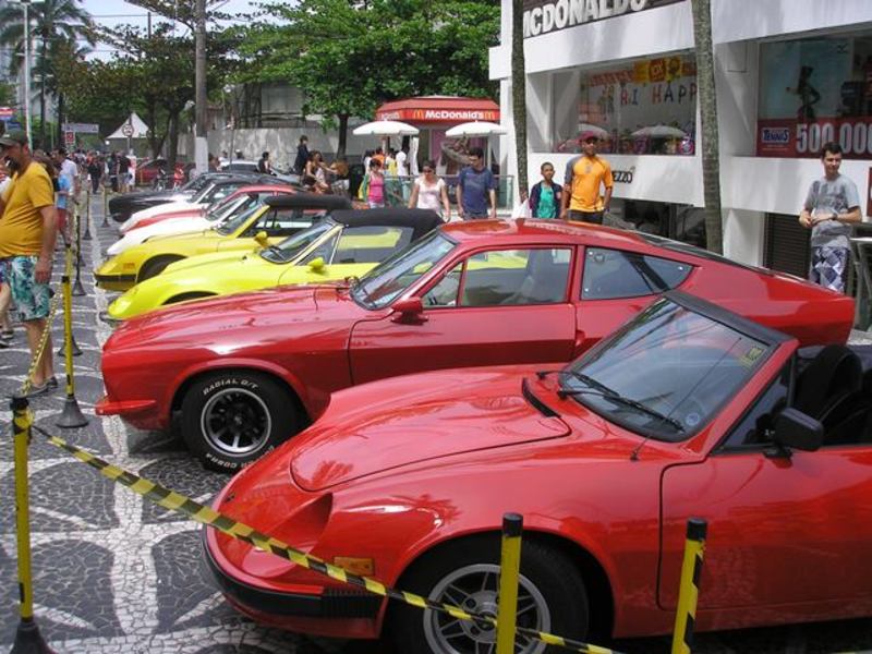 Encontro de Carros Antigos. Ir de Motocicleta?