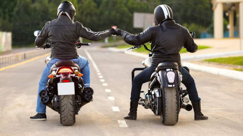 Cuidados para viajar de moto pelo mundo