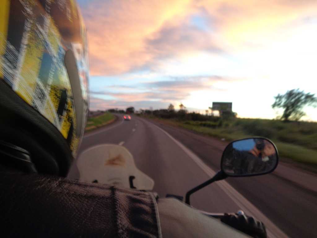 Viagem de moto de 1800km em três dias