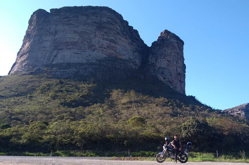 Chapada Diamantina com uma Intruder 125